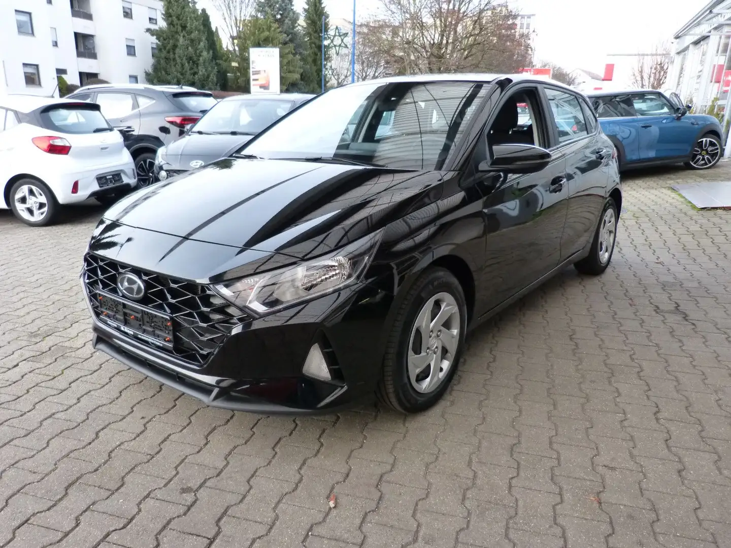 Hyundai i20 APPLE SHZ LHZ KAMERA+PDC KLIMA TEMPOMAT Schwarz - 1