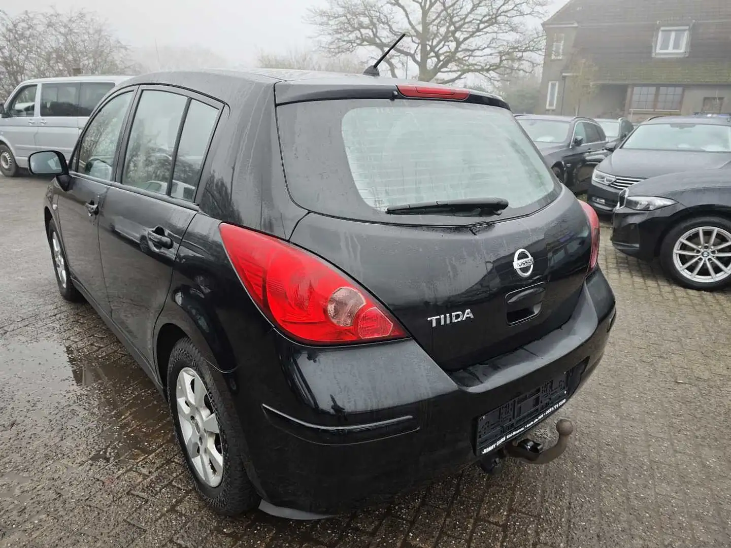 Nissan Tiida Fließheck Diesel 1.5 dCi visia Schwarz - 2