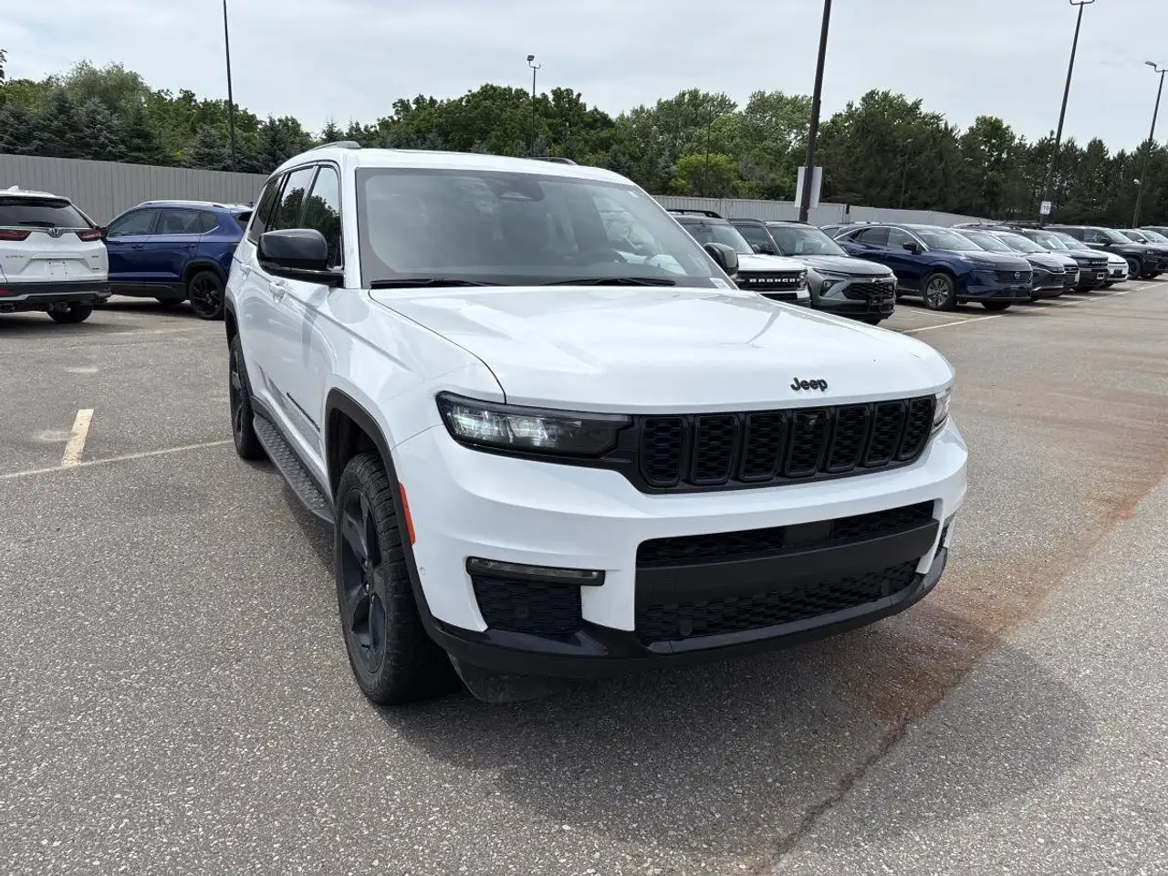 Jeep Grand Cherokee снимка Jeep Grand Cherokee