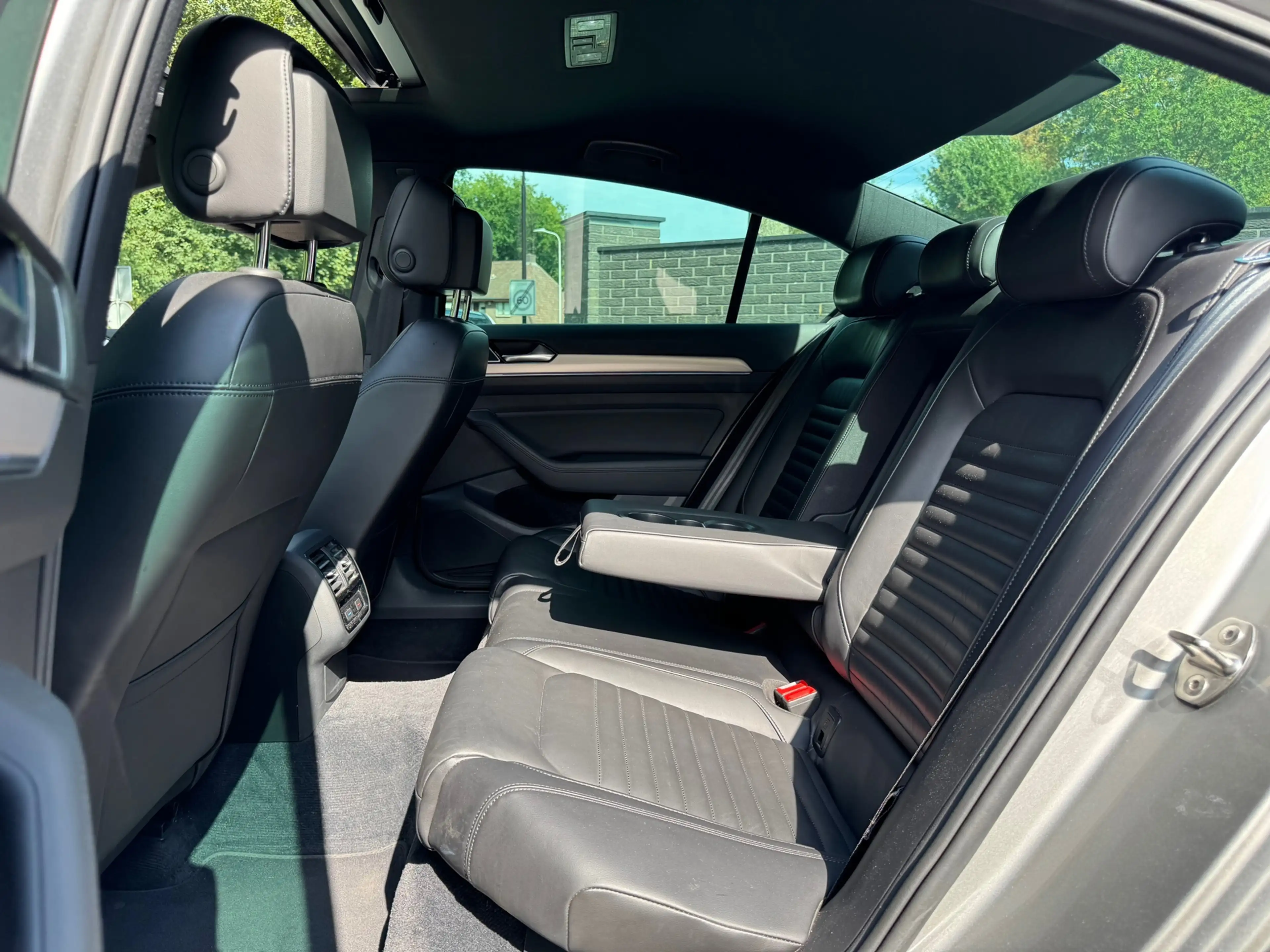 Volkswagen Passat 1.4 TSI GTE Highline DEALEROH PANO 360 CAMERA LEDE — photo 12