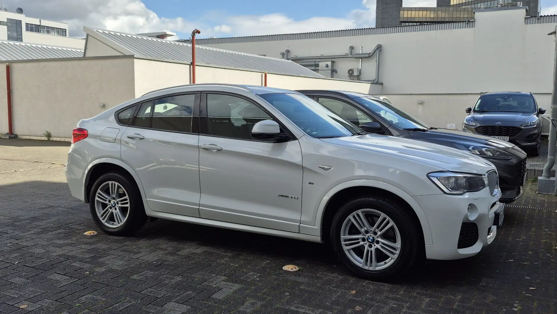 BMW X4 M xDrive30d Aut. Sport Weiß - 1