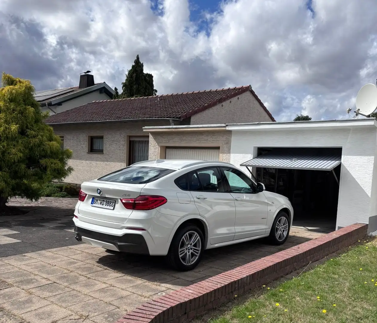 BMW X4 M xDrive30d Aut. Sport Weiß - 2