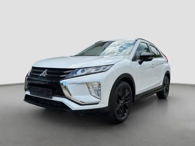Mitsubishi Eclipse Cross Active+4WD*Keyless-GO*Navi*360°*AC