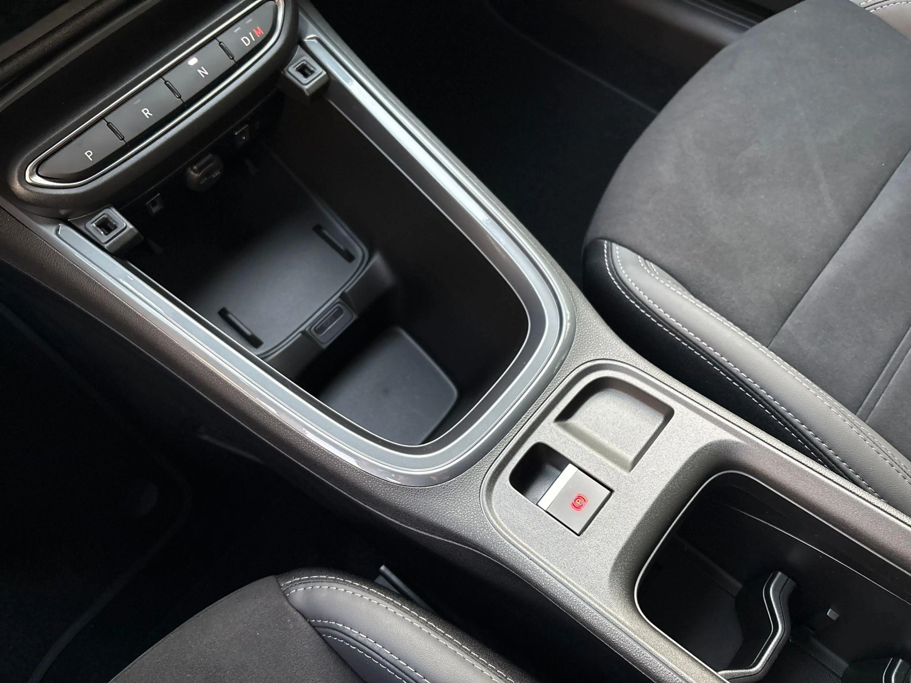Fiat 600 1.2 Hybrid Sport | Navigatie | Parkersensoren Voor — photo 14