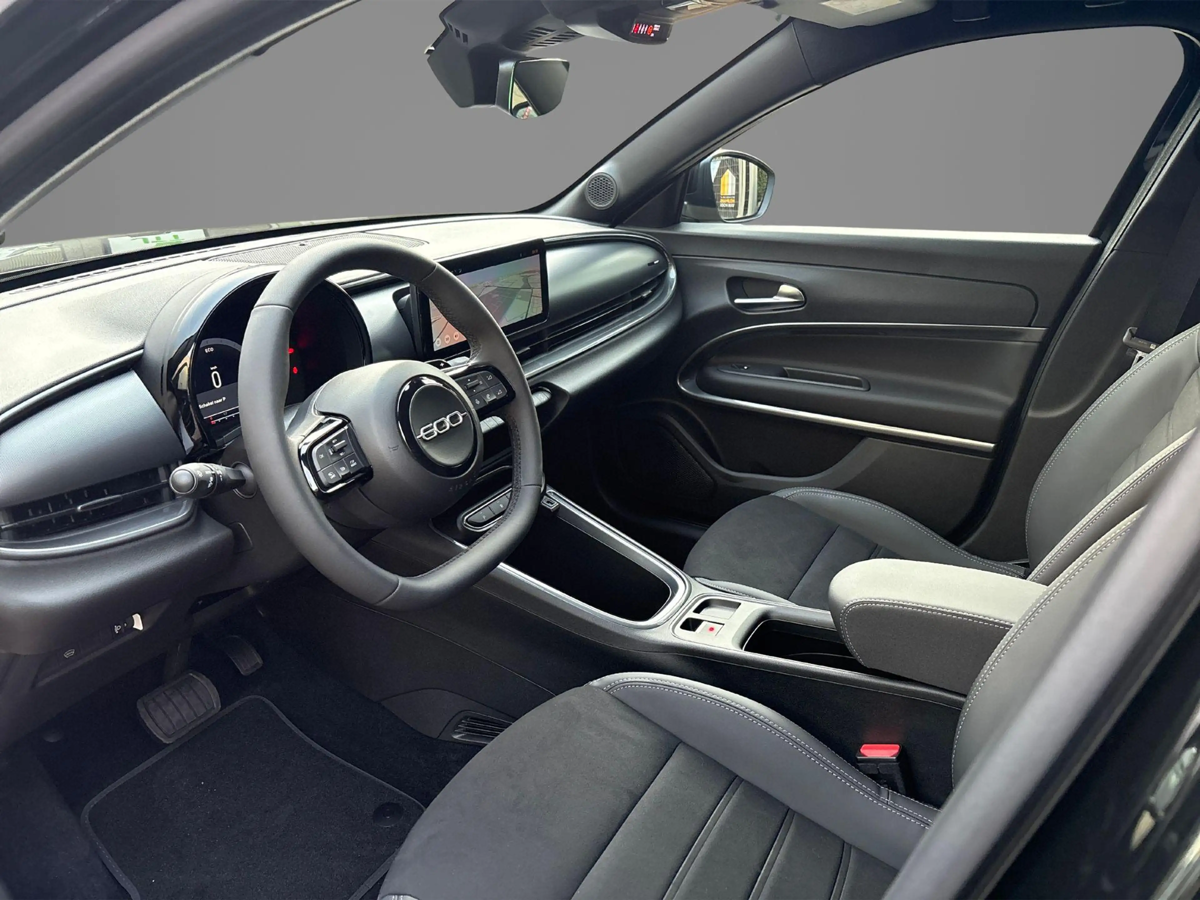 Fiat 600 1.2 Hybrid Sport | Navigatie | Parkersensoren Voor — photo 3