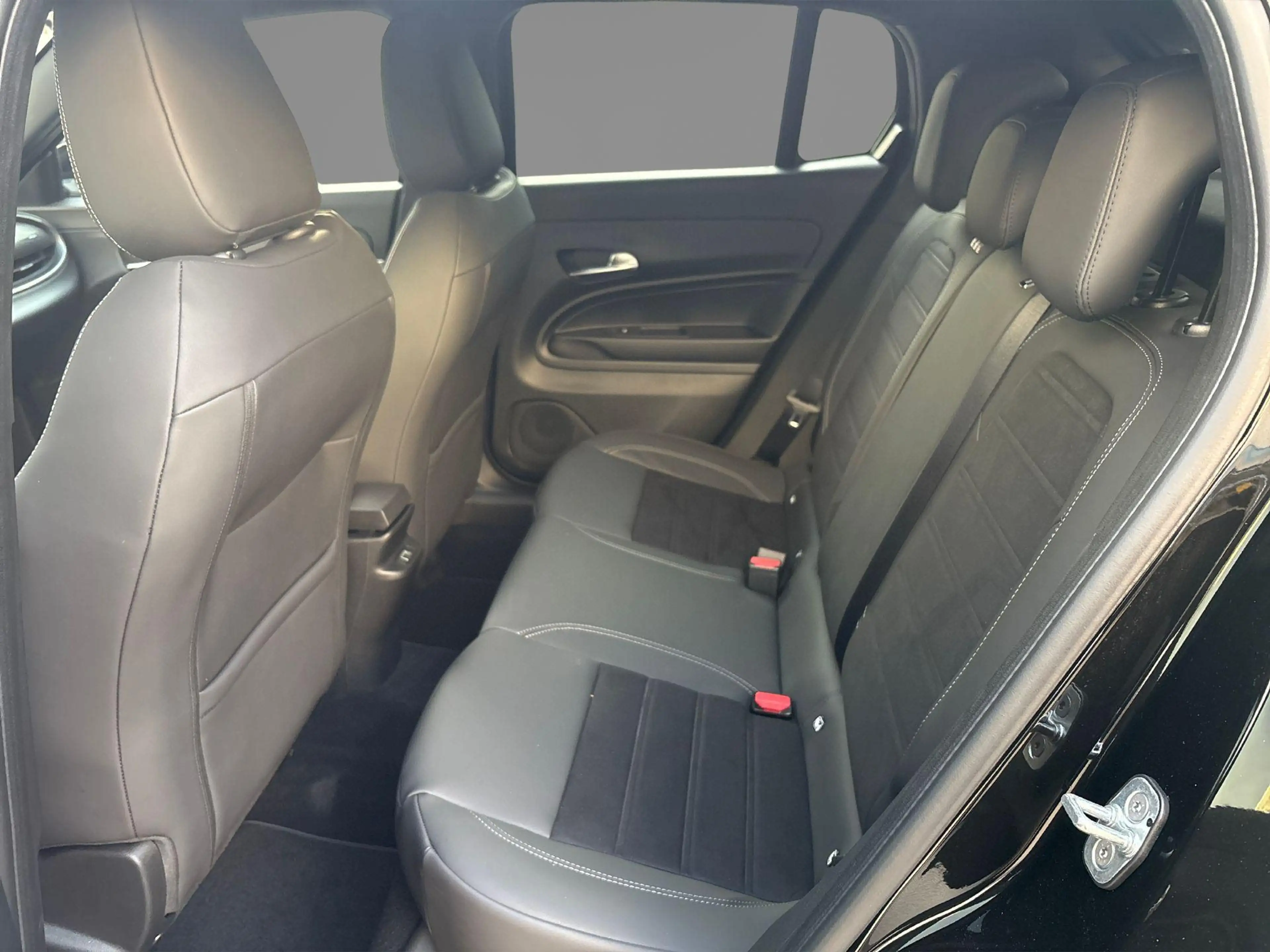 Fiat 600 1.2 Hybrid Sport | Navigatie | Parkersensoren Voor — photo 7