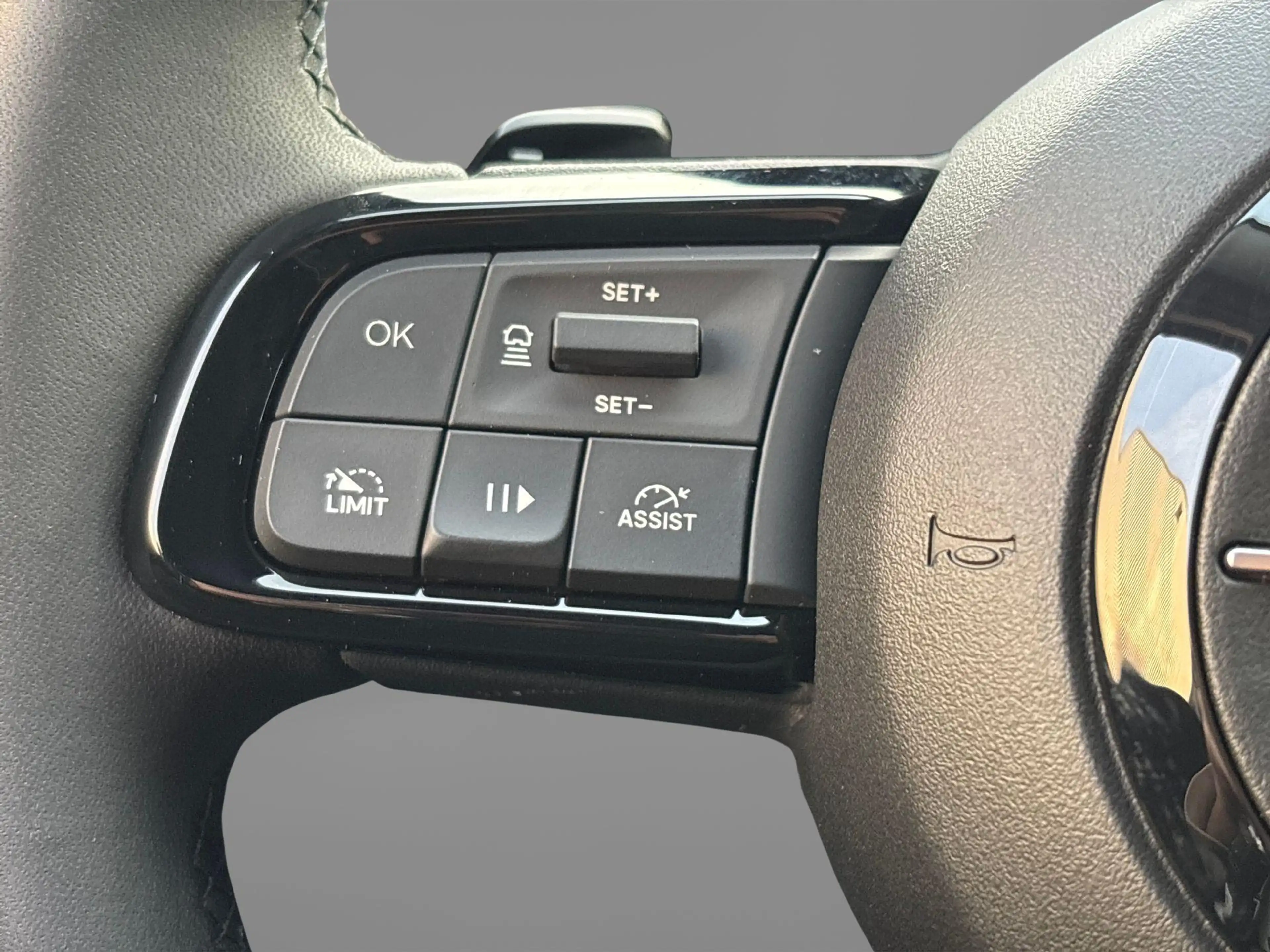 Fiat 600 1.2 Hybrid Sport | Navigatie | Parkersensoren Voor — photo 11