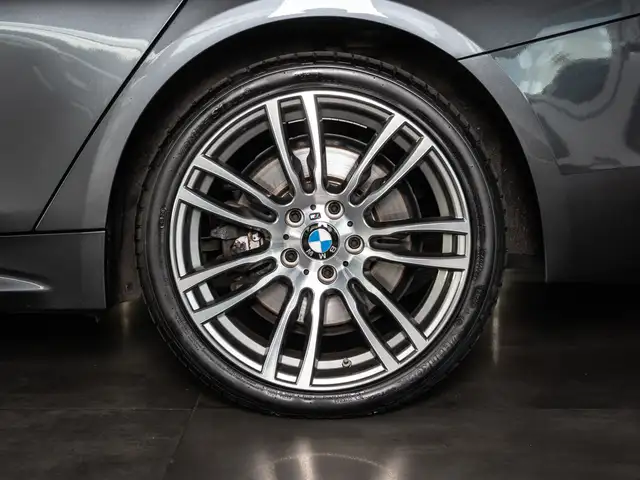 BMW 4 Series view 6