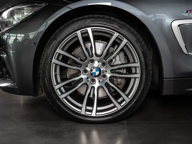 BMW 4 Series view 4