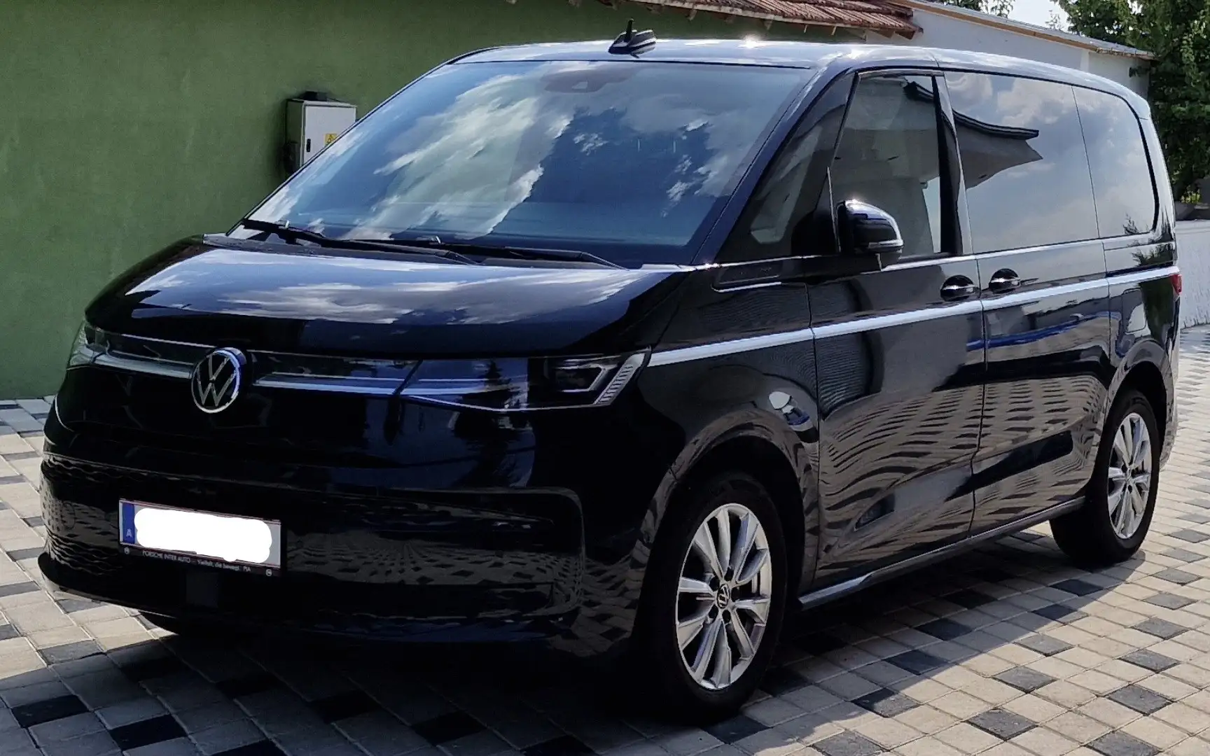 Volkswagen T7 Multivan 2,0 TDI Style, Garantie bis 06/2029, 360°, 1.Hand Schwarz - 1