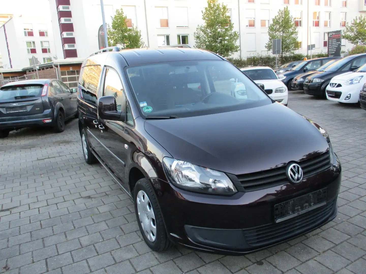 Volkswagen Caddy Maxi 1.Hand 7 Sitze Automatik TÜV NEU Violett - 1