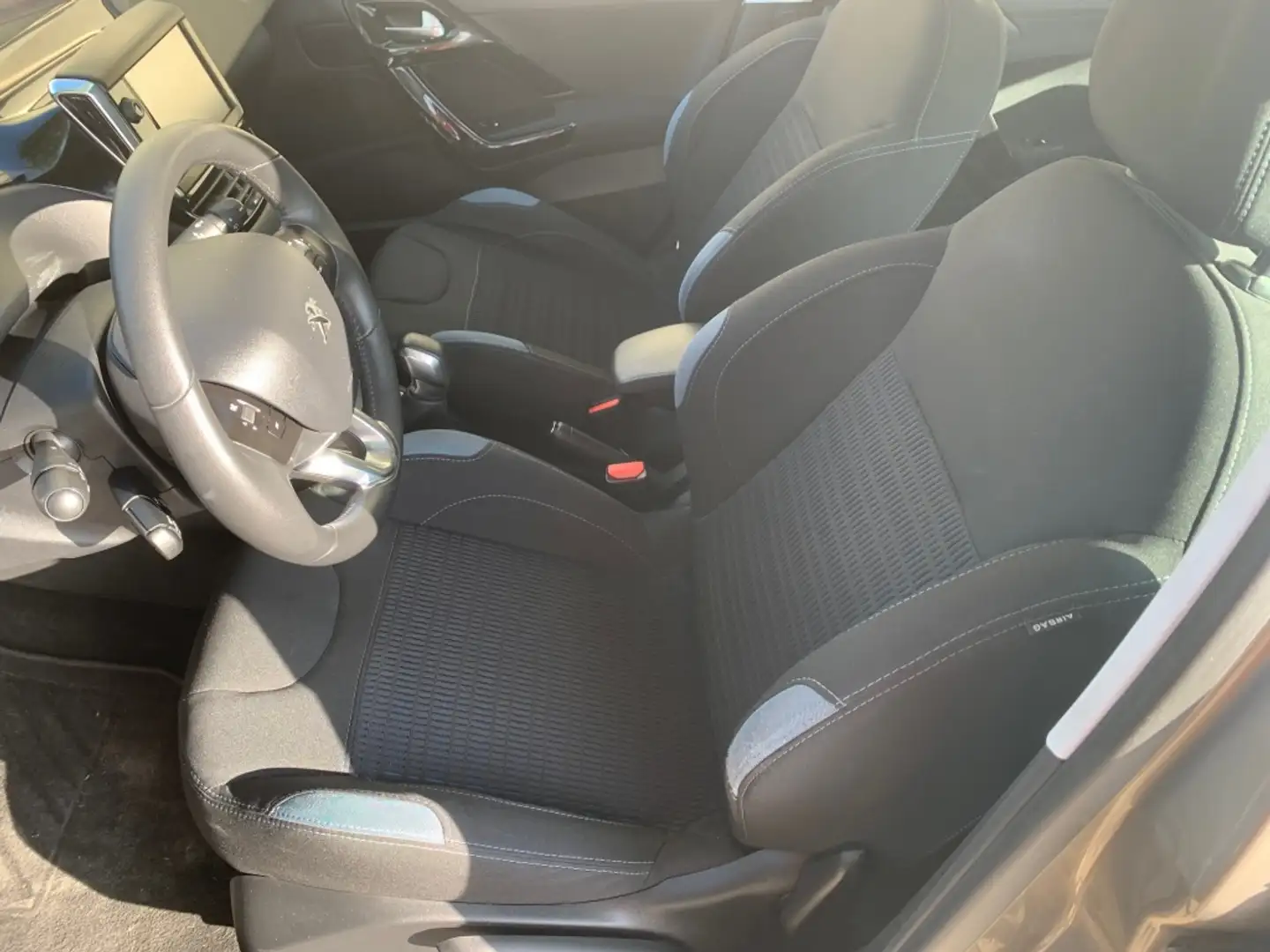Peugeot 208 1.2 VTi Style Marrón - 2