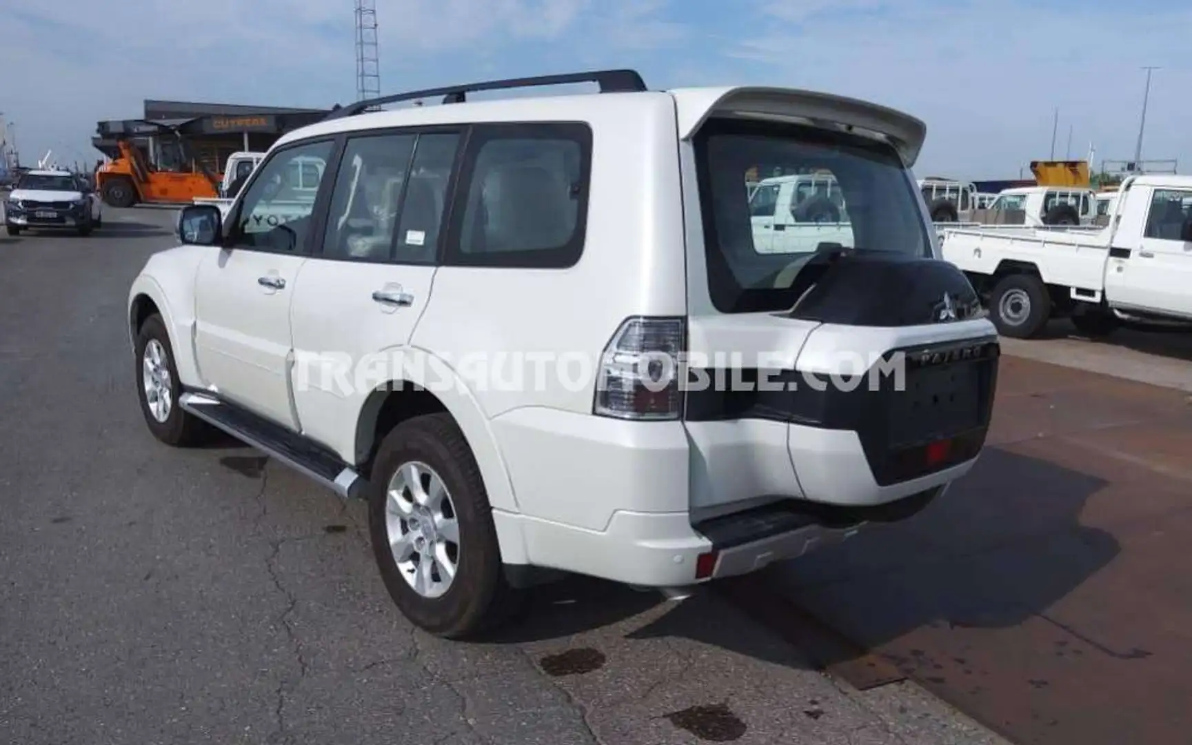 Mitsubishi Montero GLS  - EXPORT OUT EU TROPICAL VERSION - EXPORT OUT Alb - 2