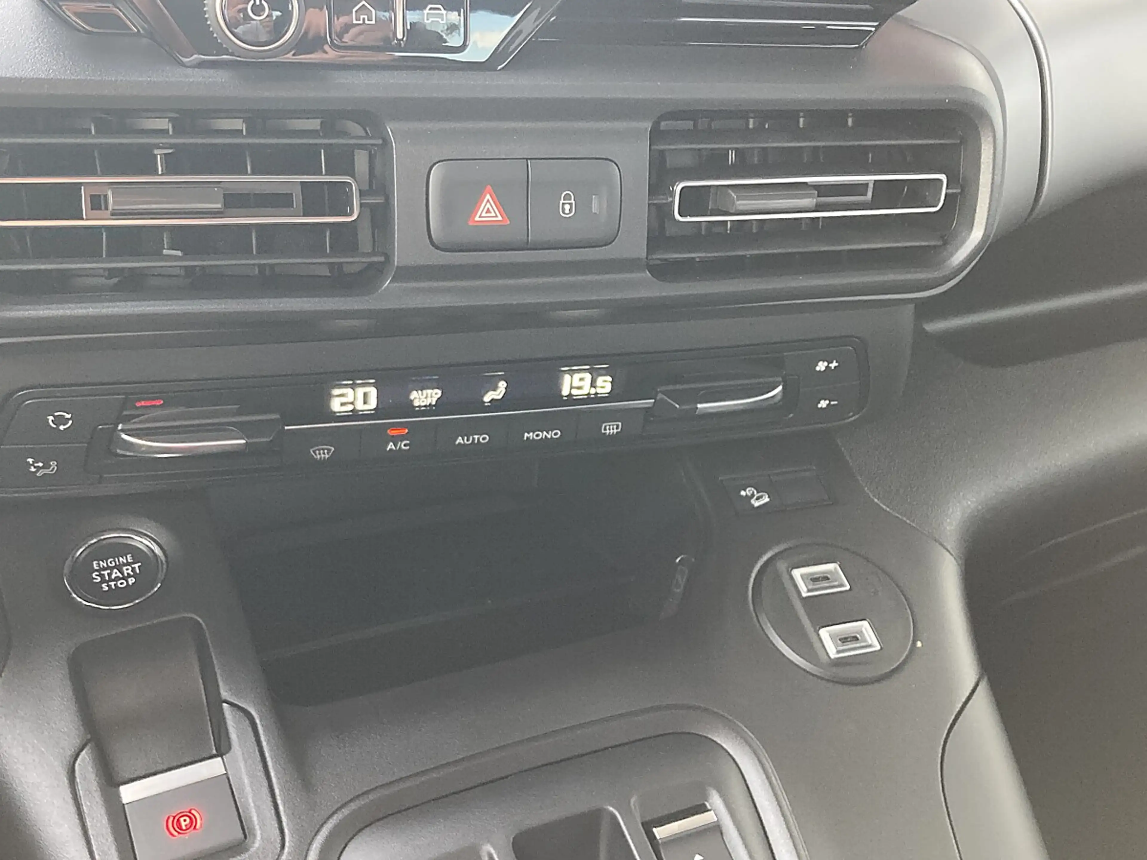 Fiat Qubo 1.5 Diesel 130 L1 La Prima Aut. — photo 9