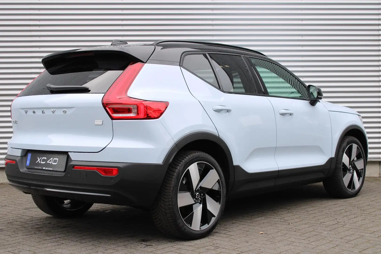 Volvo XC40 Single Motor Extended Range Plus 82 kWh | Keyless Blauw - 2