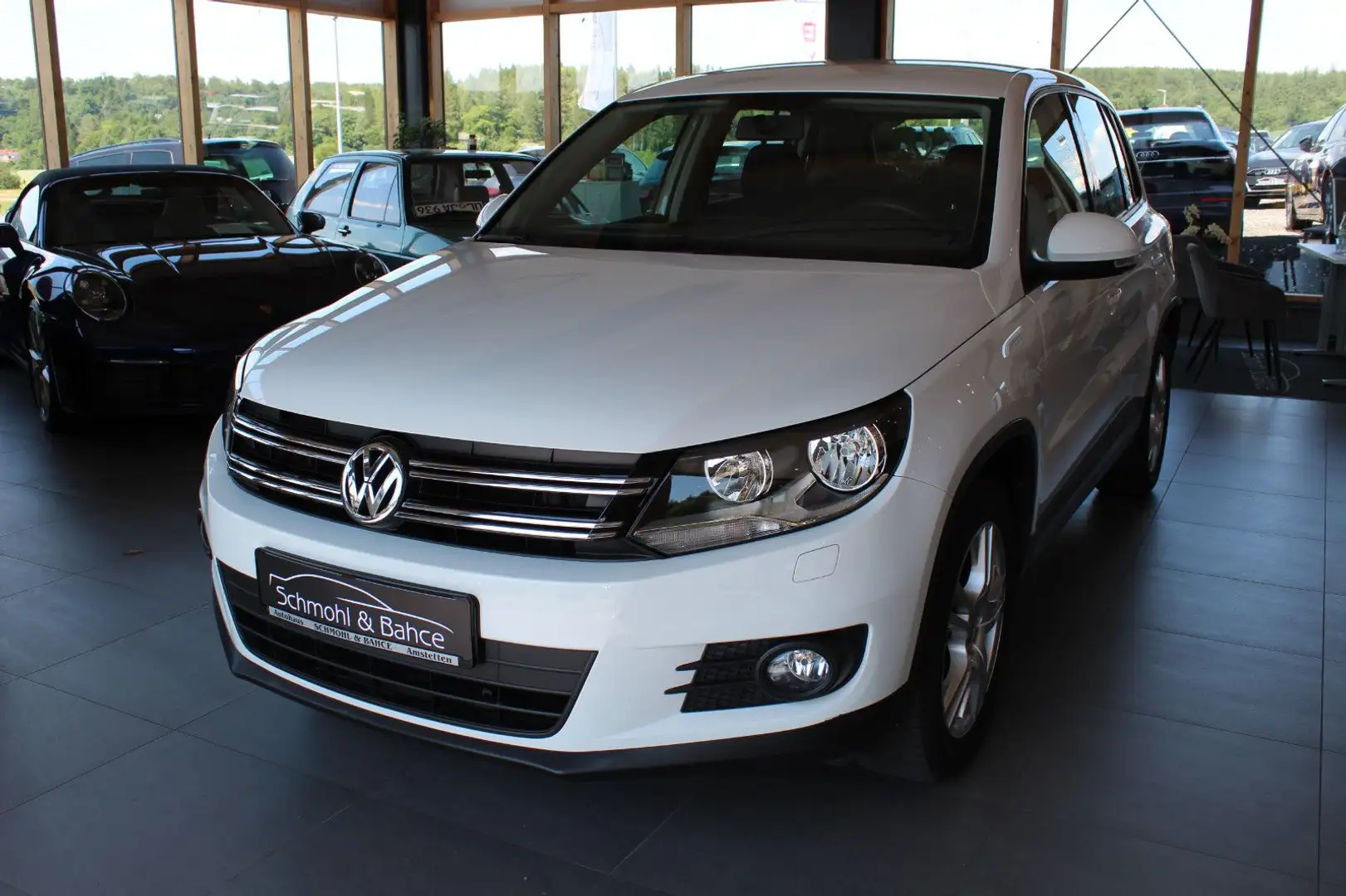 Volkswagen Tiguan 1.4 TSI DSG Trend & Fun BMT Weiß - 1