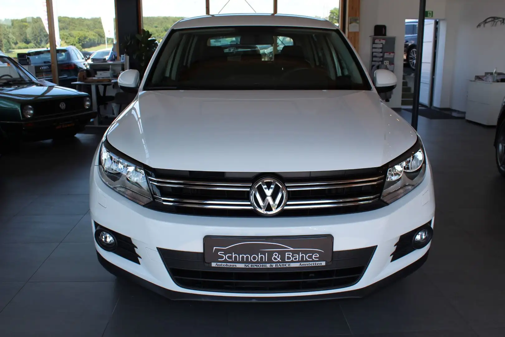 Volkswagen Tiguan 1.4 TSI DSG Trend & Fun BMT Weiß - 2