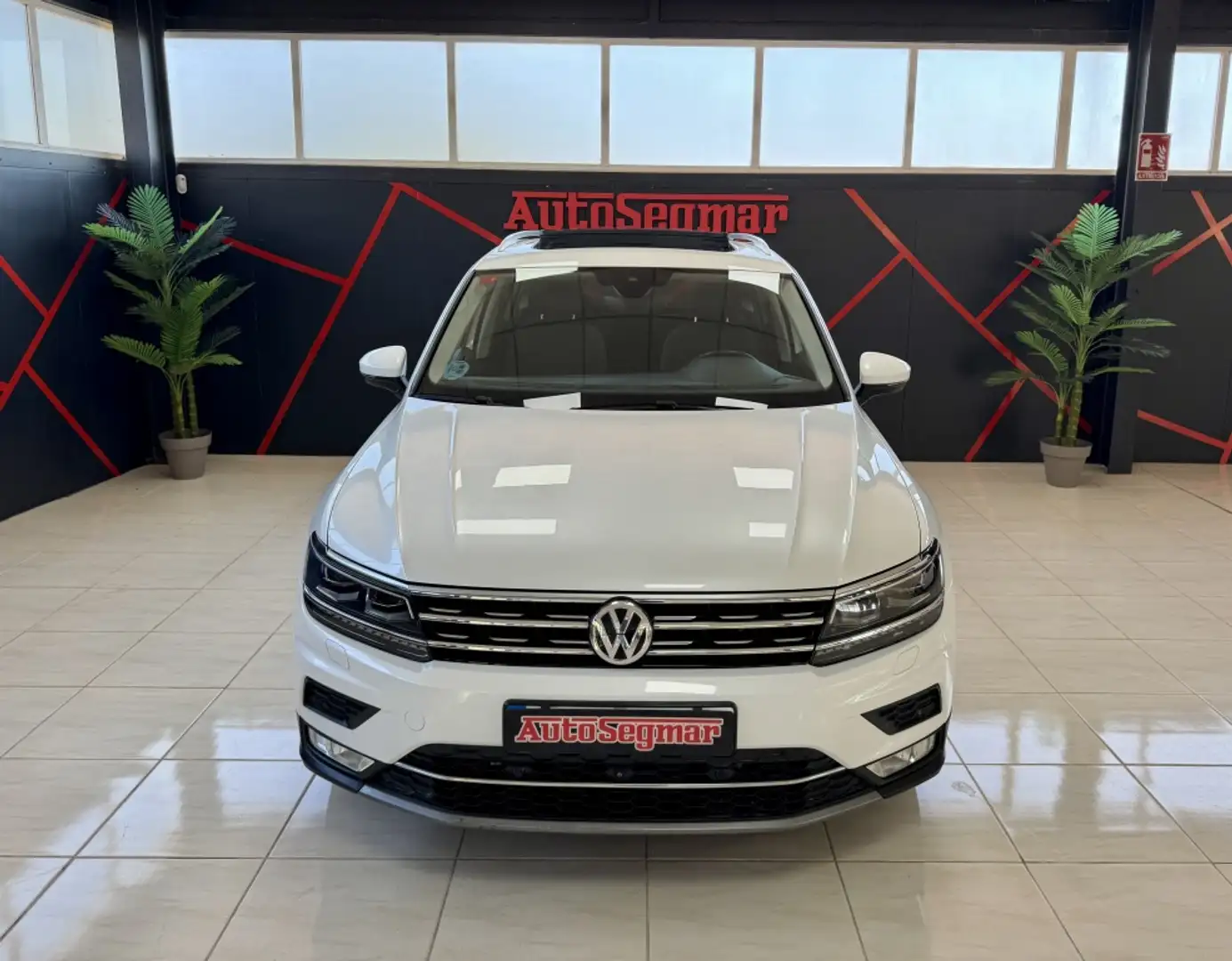 Volkswagen Tiguan 2.0TDI Sound DSG Blanco - 2