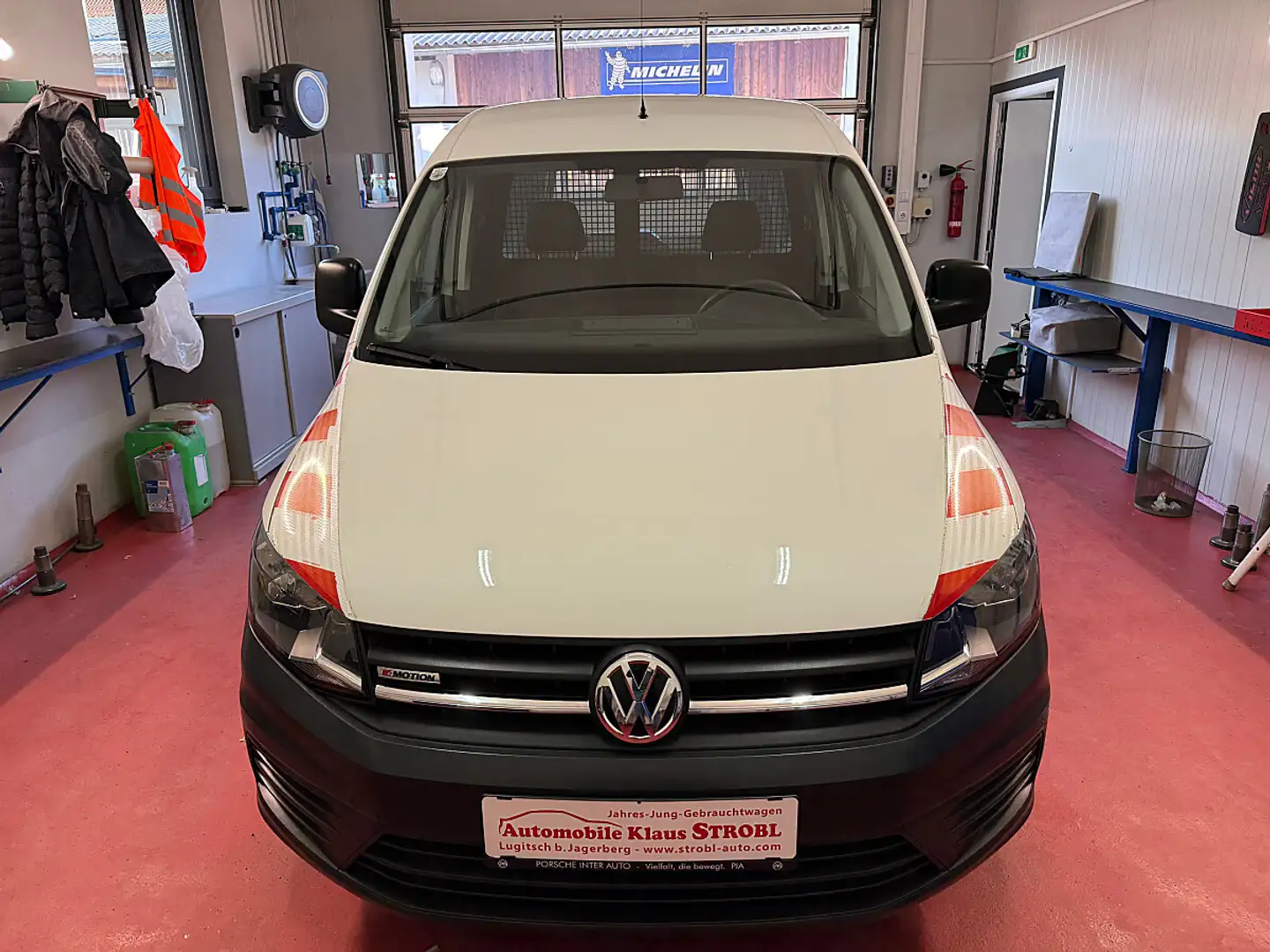 Volkswagen Caddy Kastenwagen 2,0 TDI 4MOTION/AHK/TEMPOMAT/PDC Weiß - 2