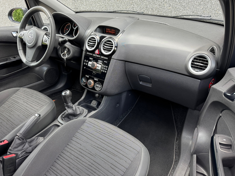 Opel Corsa 1.4-16V Berlin | Cruise control | Airco | Elektris — photo 11