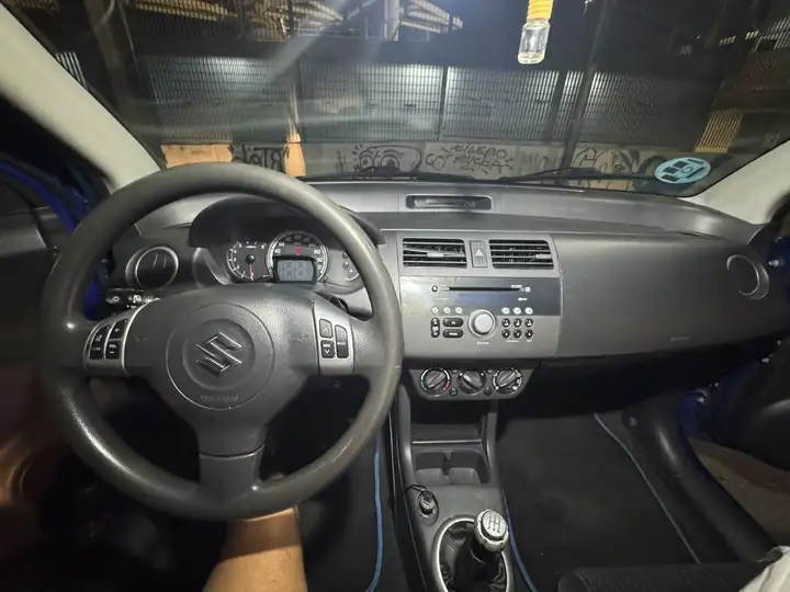 Suzuki Swift 1.3 GL 3p 2009, foto 5