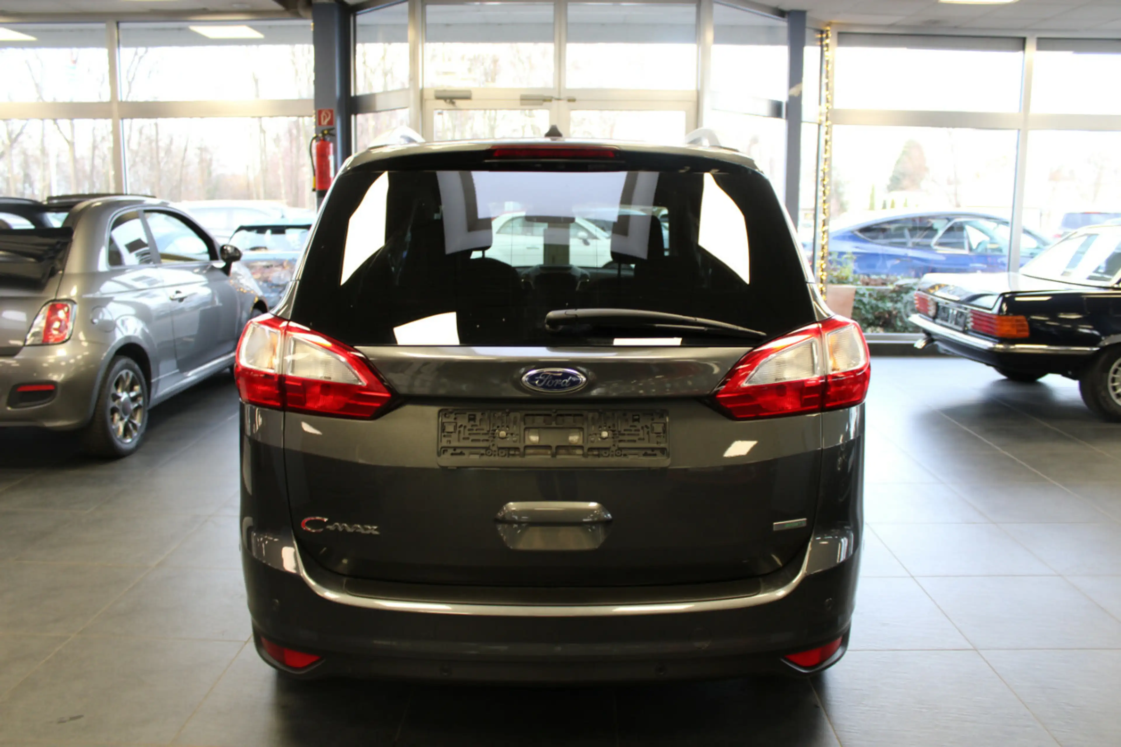 Ford Grand C-Max 1.0 EcoBoost Titanium - 7-Sitzer - — photo 6