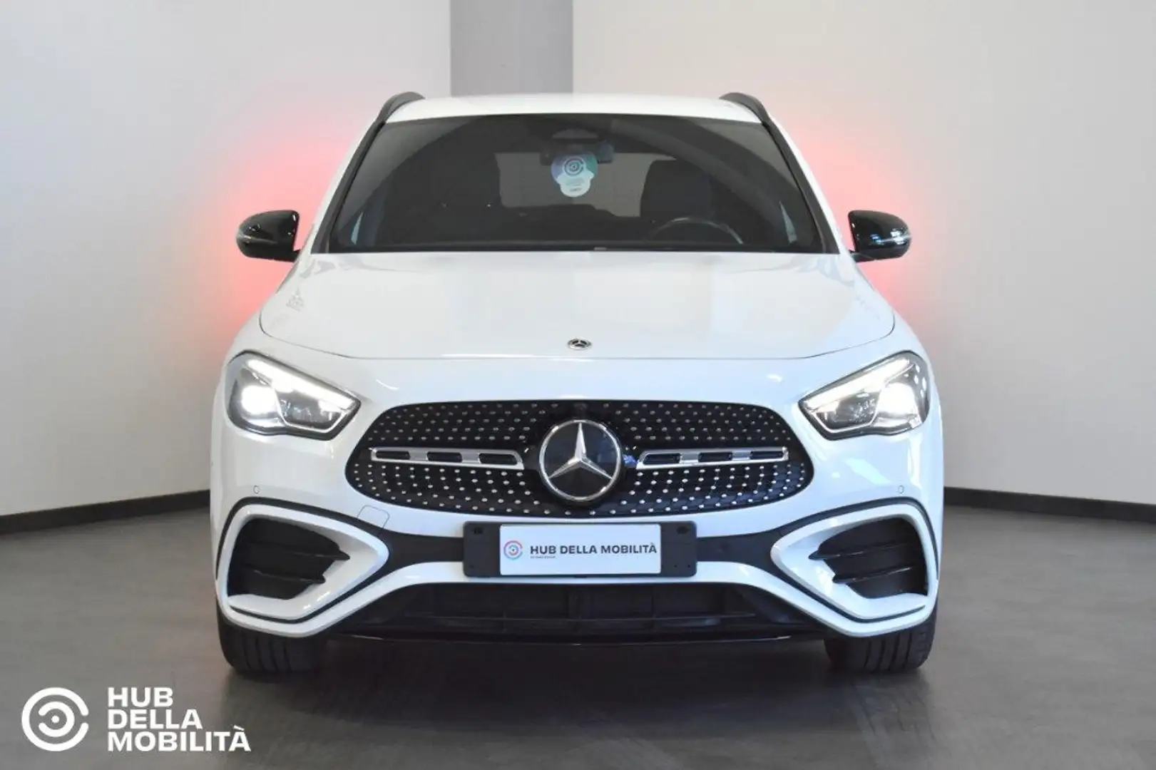Mercedes-Benz GLA 180 d Automatic AMG Line Advanced Plus Bianco - 1