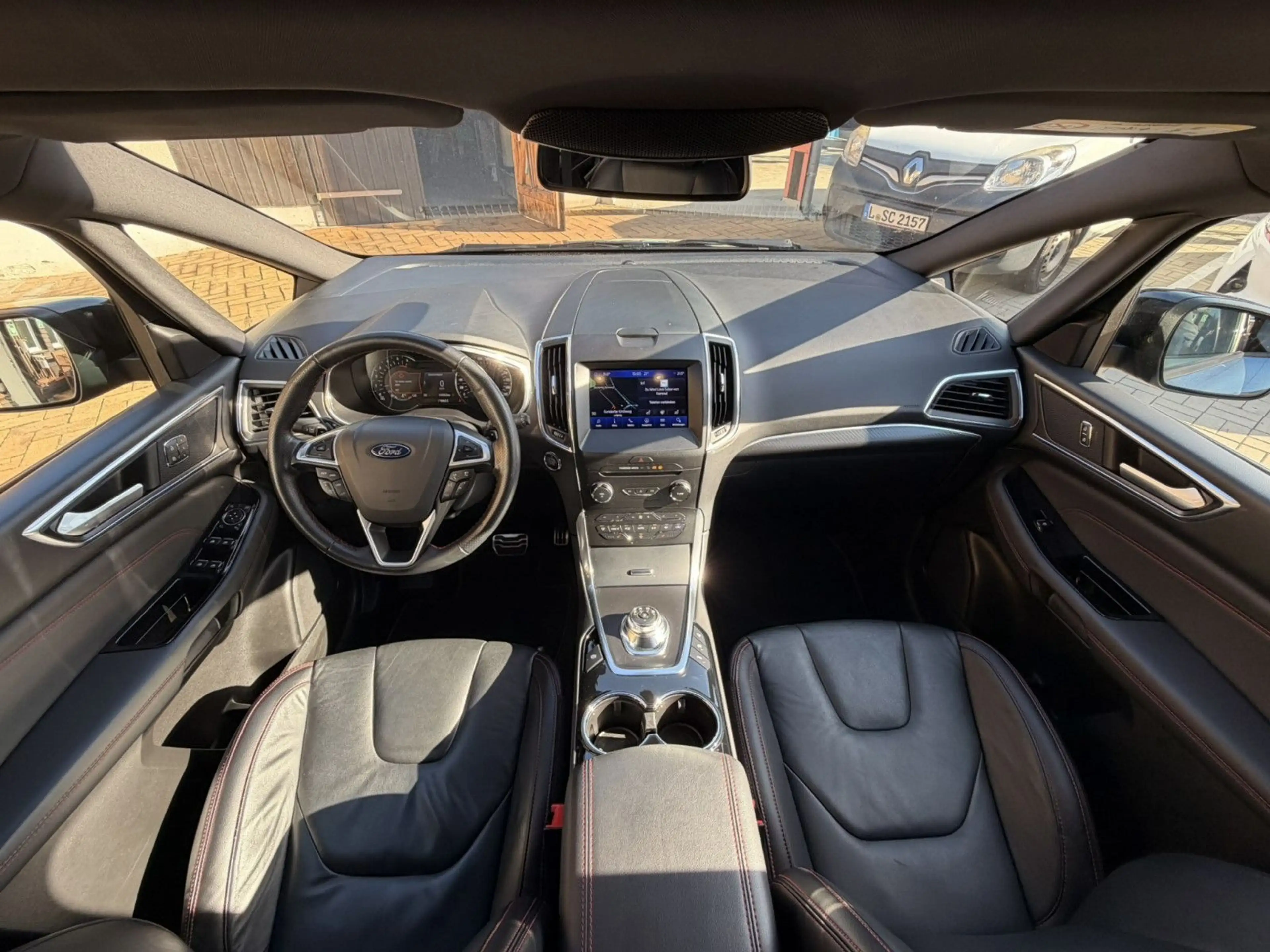 Ford S-Max S-MAX ST-Line AWD AHK Leder LED Pano 7 Sitzer — photo 11