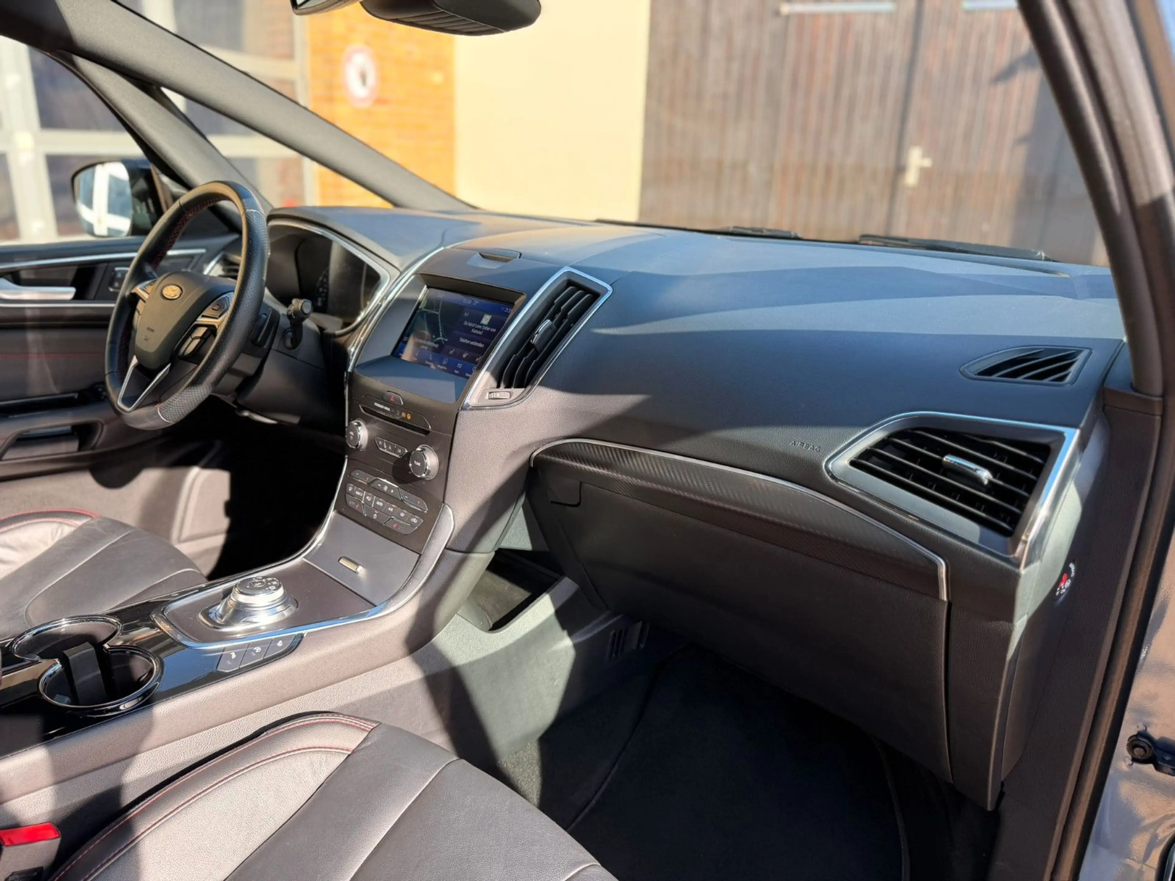 Ford S-Max S-MAX ST-Line AWD AHK Leder LED Pano 7 Sitzer — photo 14
