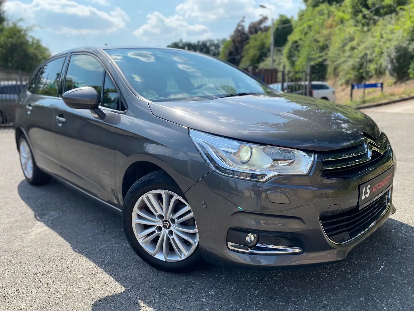 Citroen C4 C4 1.2*Navi*Xenon*Euro6 Grau - 1