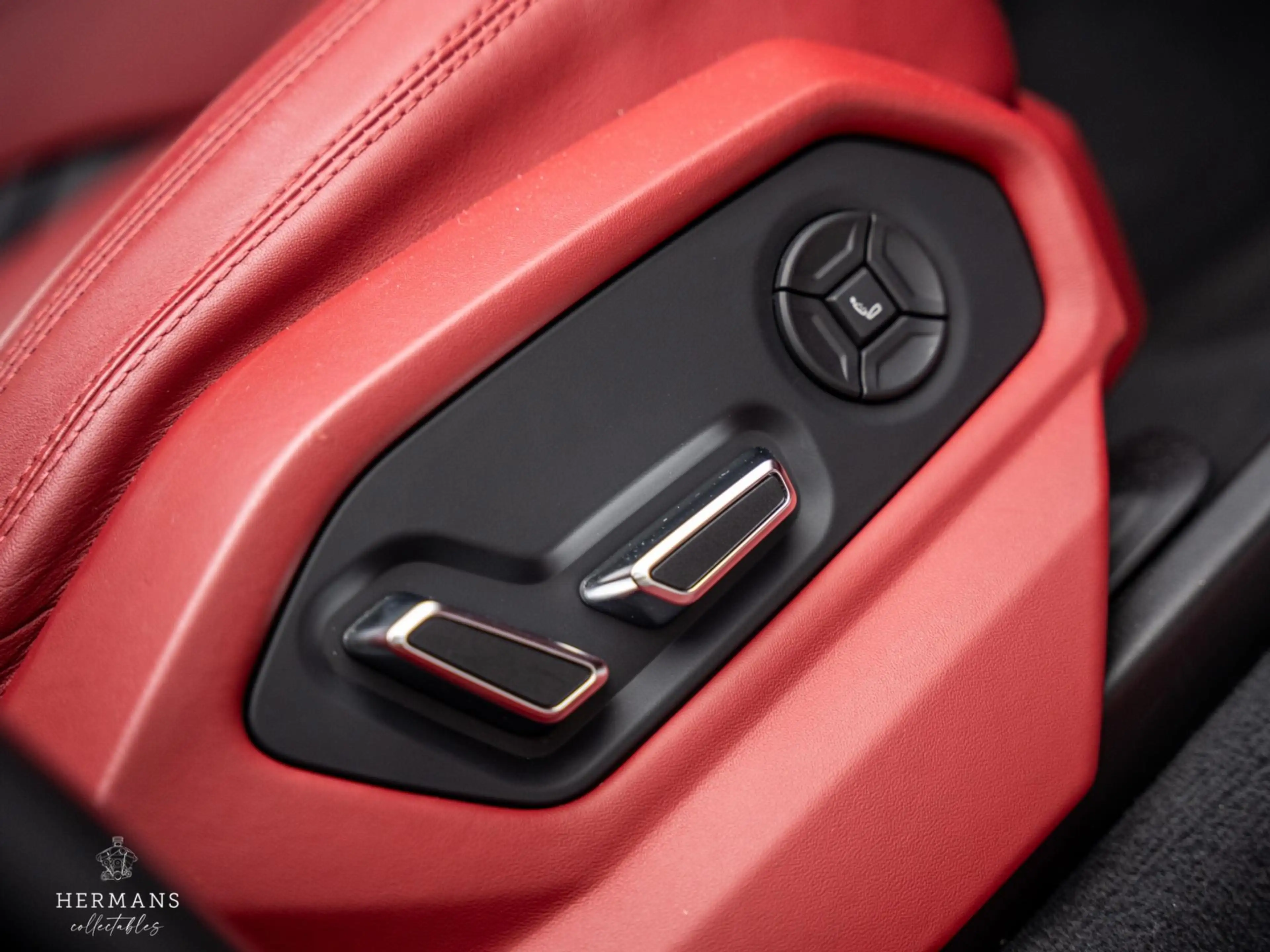 Lamborghini Urus 4.0 V8 / Carbon / B&O 3D / Massage / Pano — photo 16