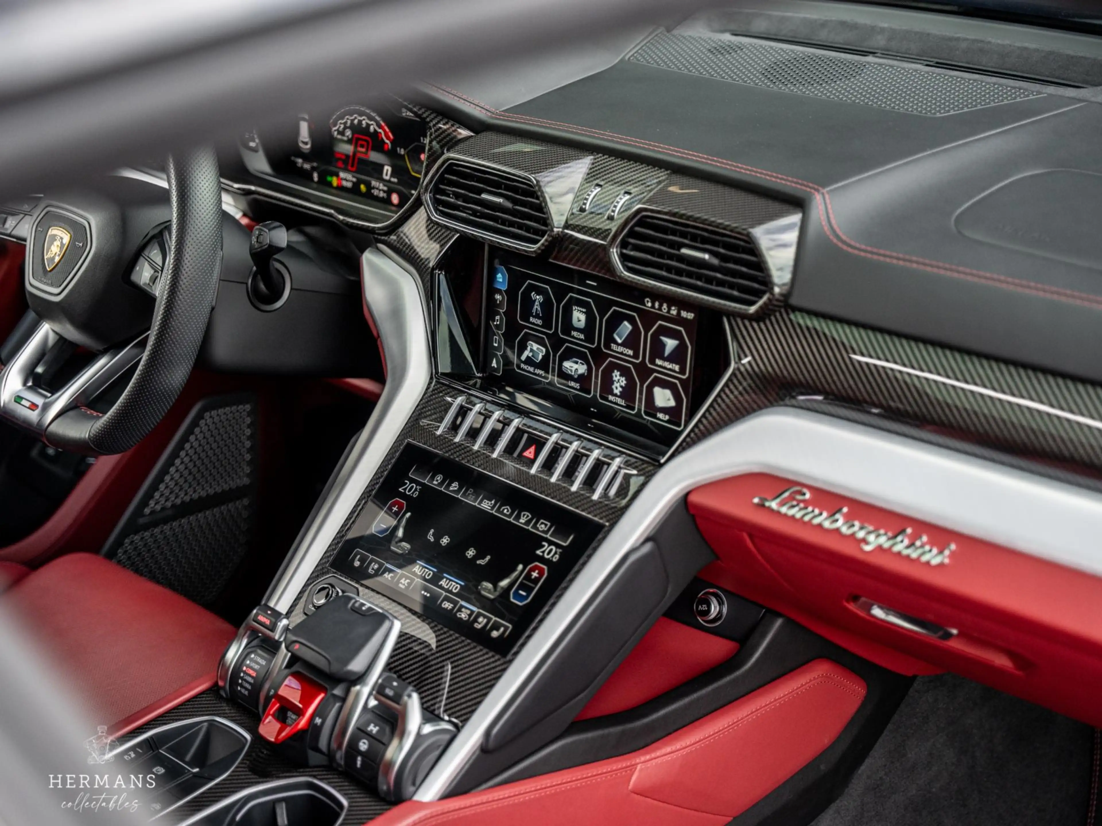 Lamborghini Urus 4.0 V8 / Carbon / B&O 3D / Massage / Pano — photo 18