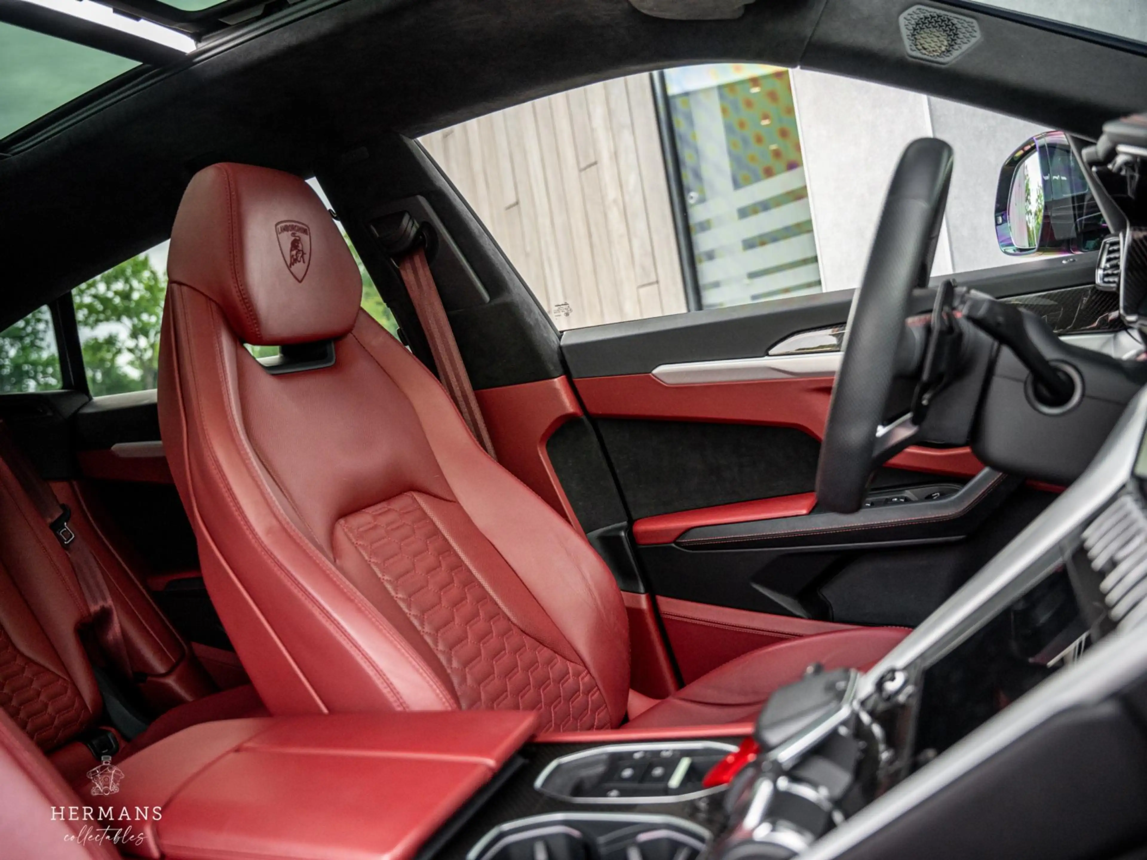 Lamborghini Urus 4.0 V8 / Carbon / B&O 3D / Massage / Pano — photo 17