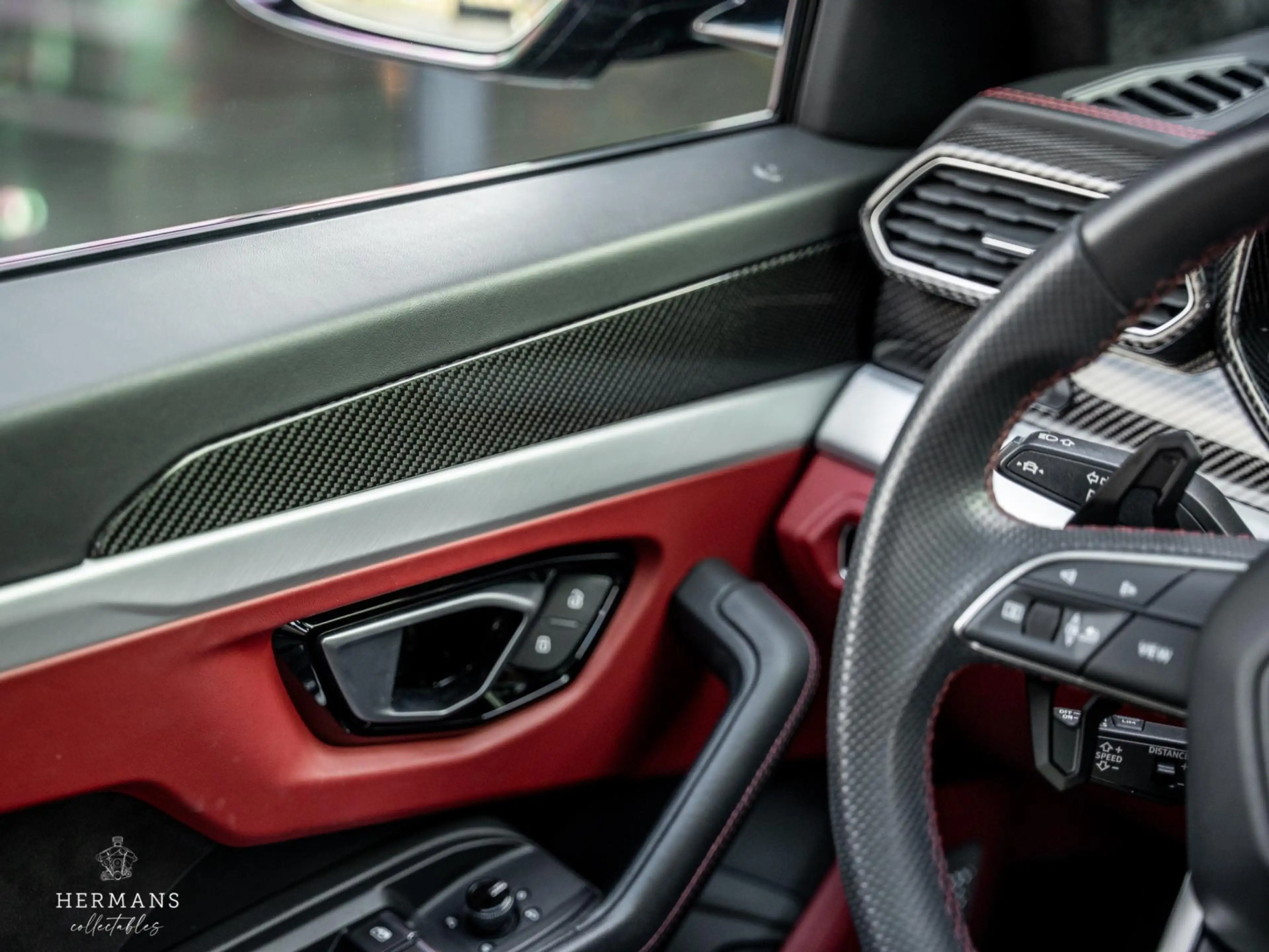 Lamborghini Urus 4.0 V8 / Carbon / B&O 3D / Massage / Pano — photo 23