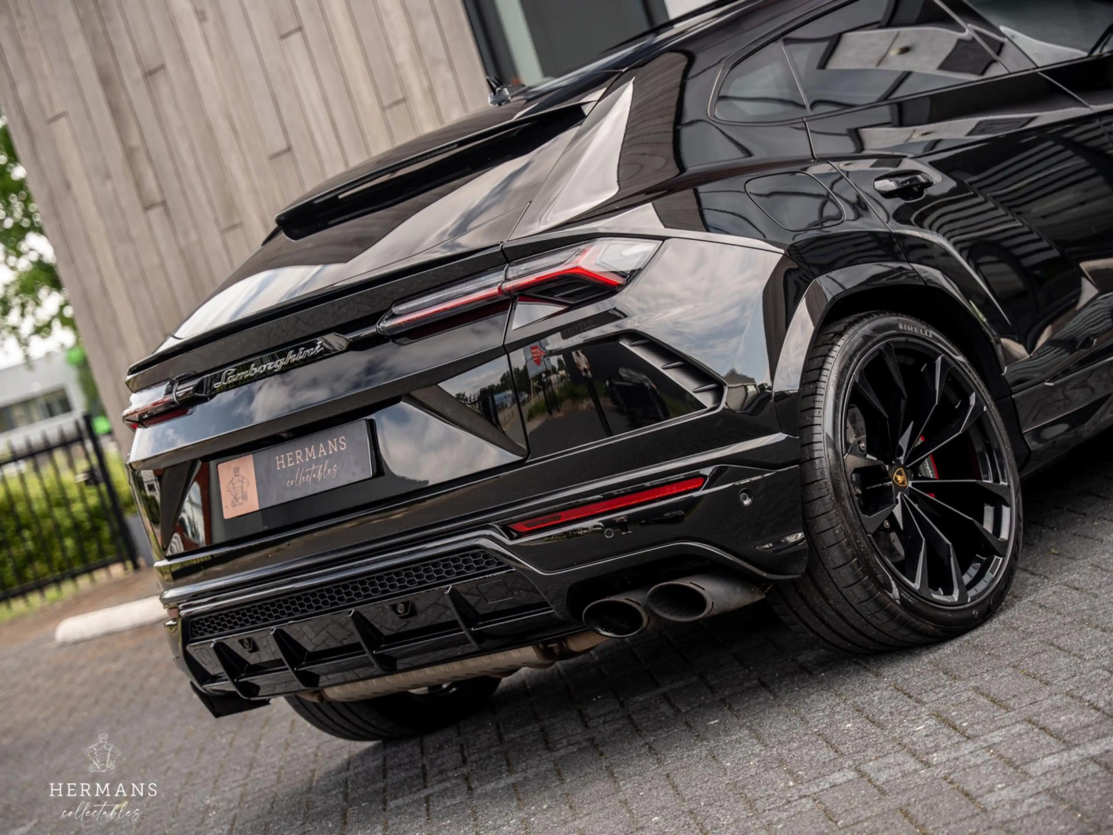 Lamborghini Urus 4.0 V8 / Carbon / B&O 3D / Massage / Pano — photo 7