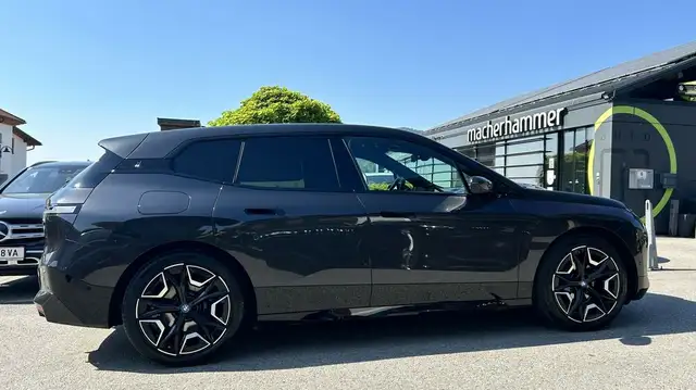 BMW iX iX40 xDrive Sport *LED*HUD*MASSAGE*H&K*22'' Ansicht 4