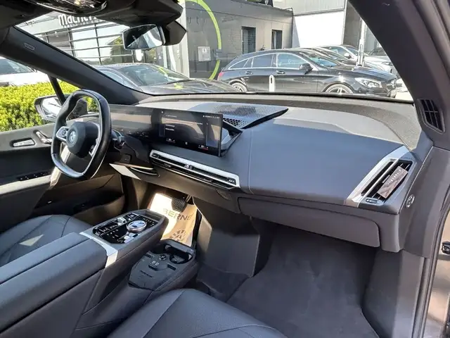 BMW iX iX40 xDrive Sport *LED*HUD*MASSAGE*H&K*22'' Ansicht 8