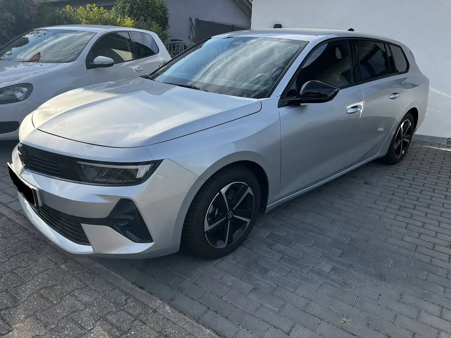 Opel Astra Ultimate Sports Tourer Silber - 1