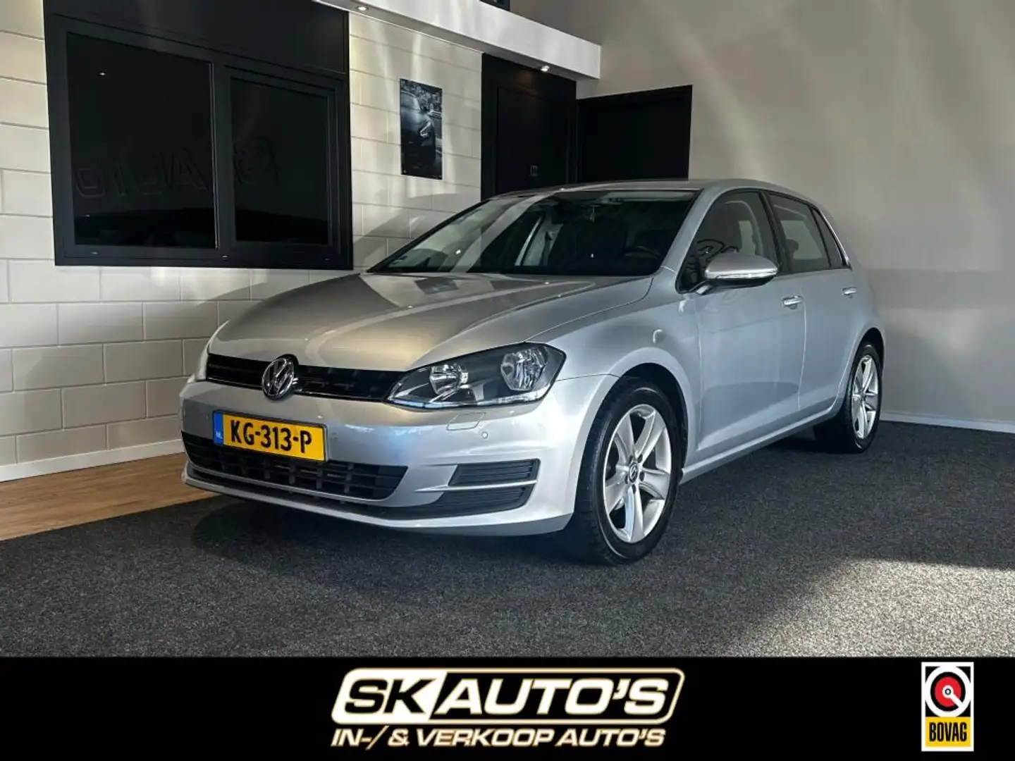 Volkswagen Golf 1.2 TSI TRENDL ACC, CRUISE, MULTIMEDIA, STOELVER, Gris - 1