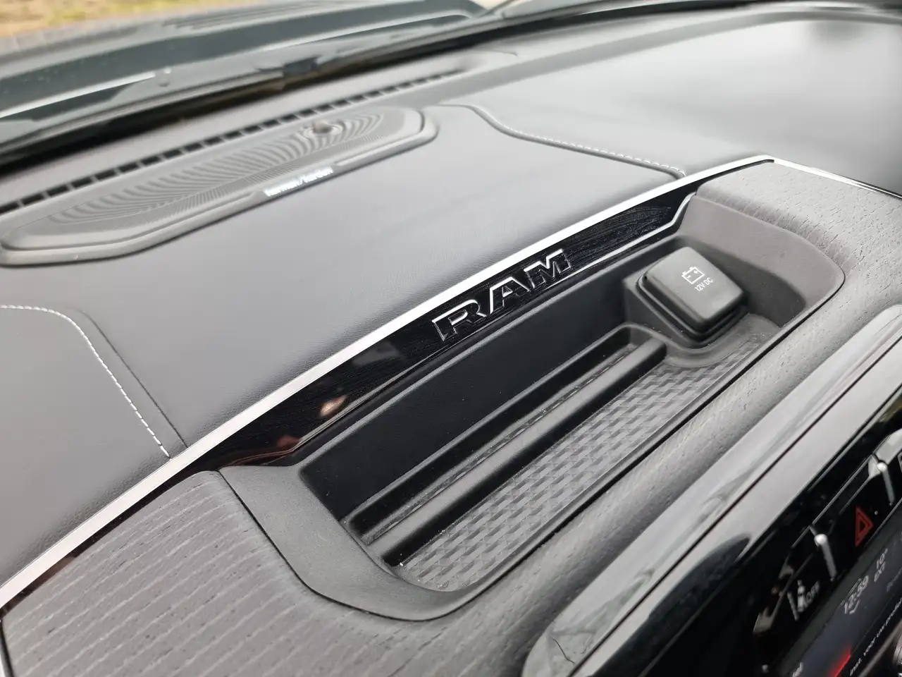 Dodge RAM 2024 — фото 13