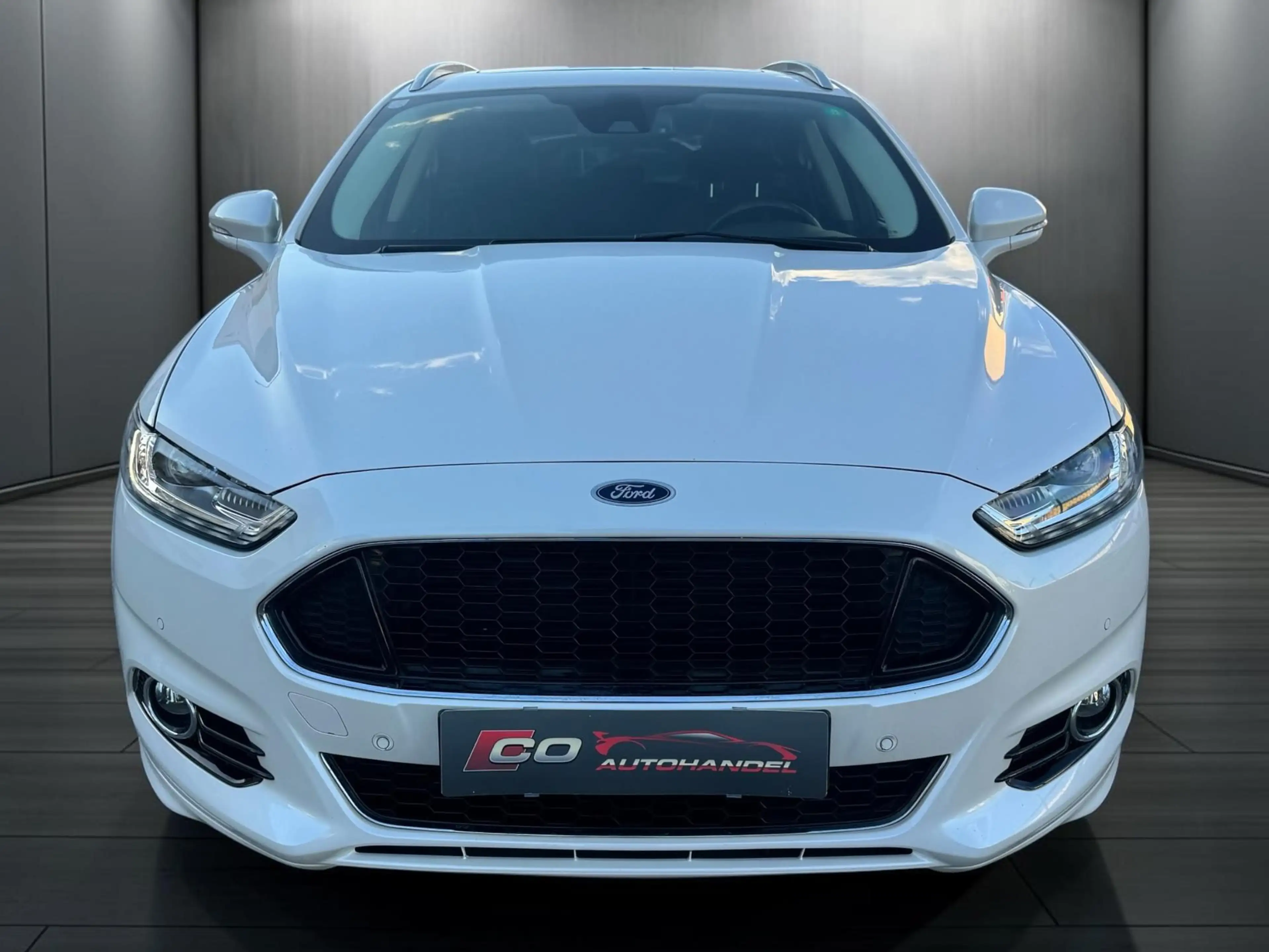 Ford Mondeo — photo 3