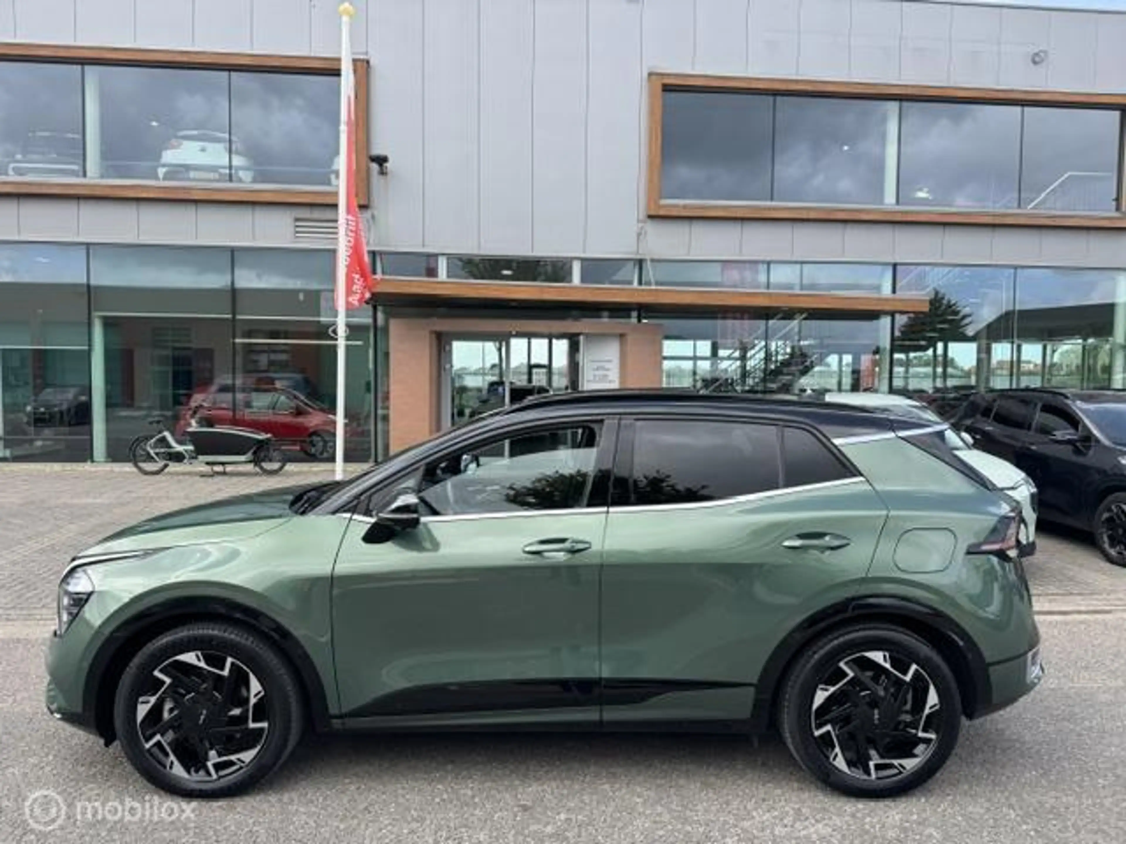 Kia Sportage 1.6 T-GDi Plug-in Hybrid AWD GT-PlusLine — photo 2
