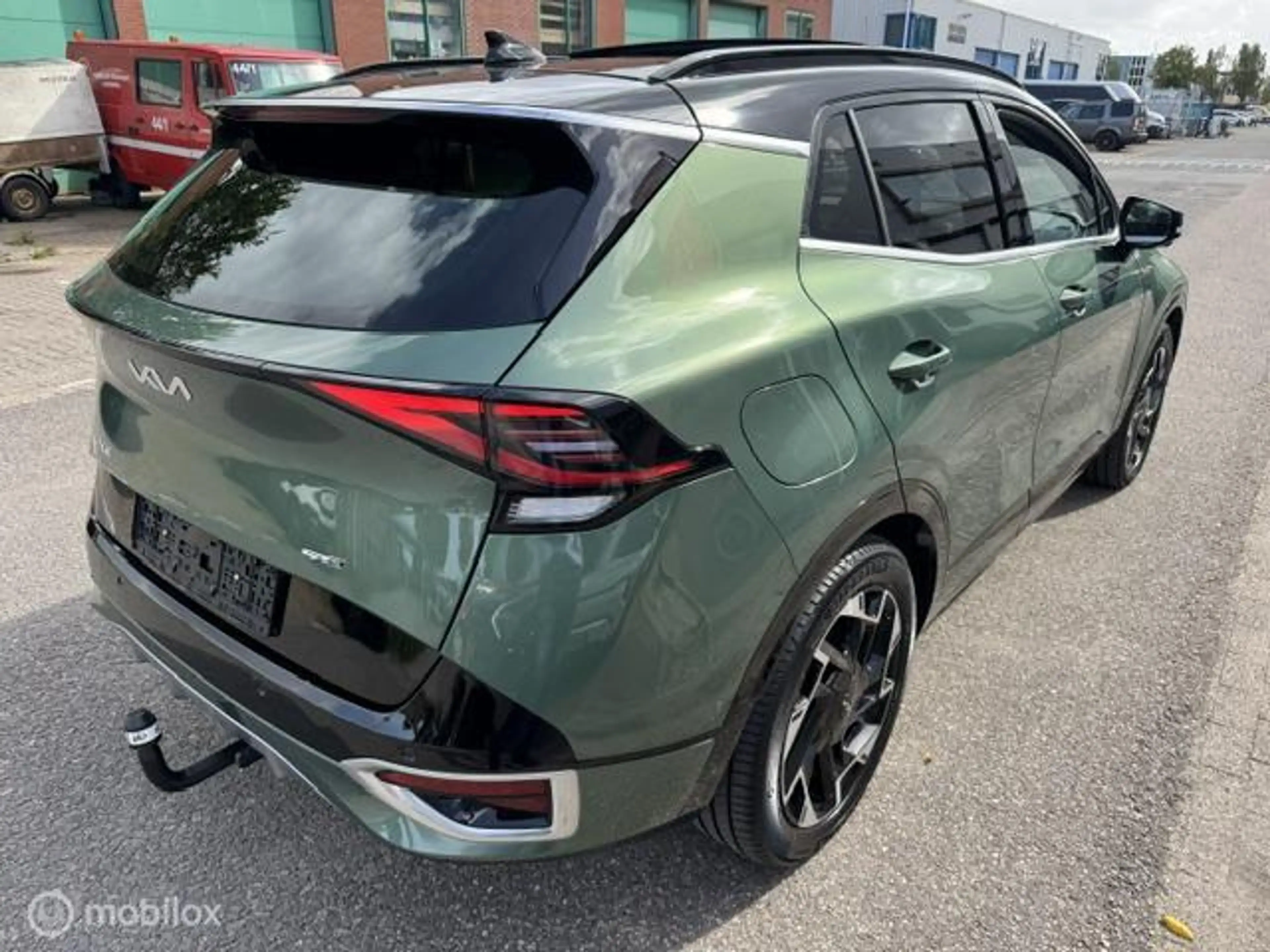 Kia Sportage 1.6 T-GDi Plug-in Hybrid AWD GT-PlusLine — photo 4