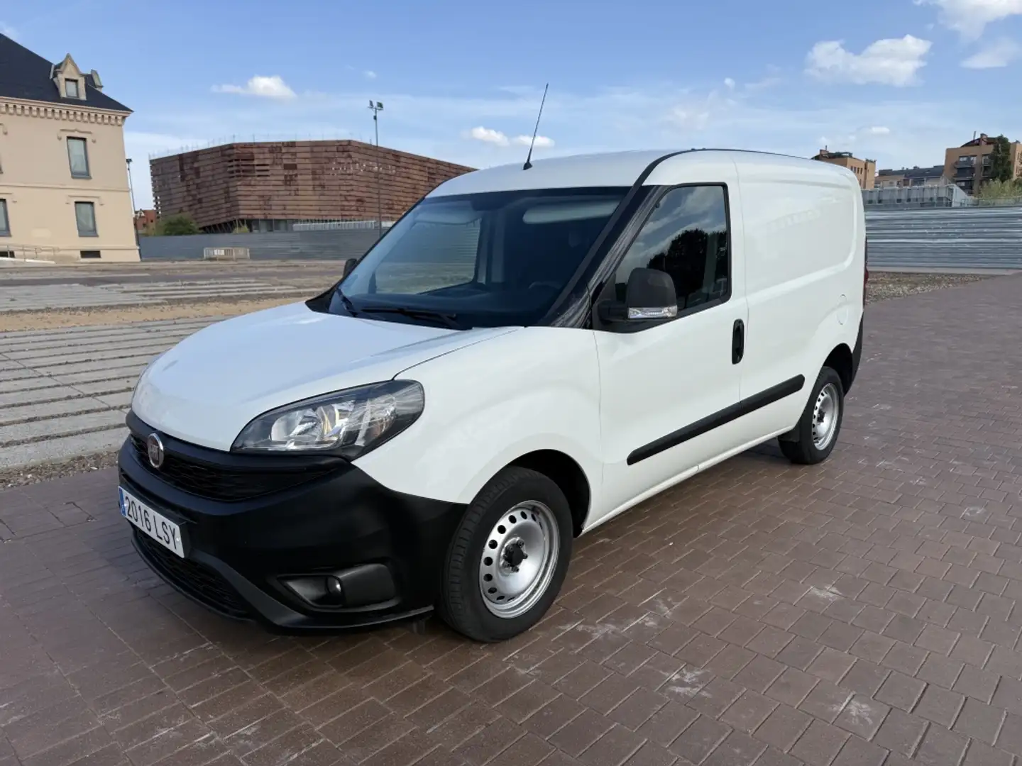 Fiat Dobló Cargo 1.3Mjt SX 70kW Blanco - 1