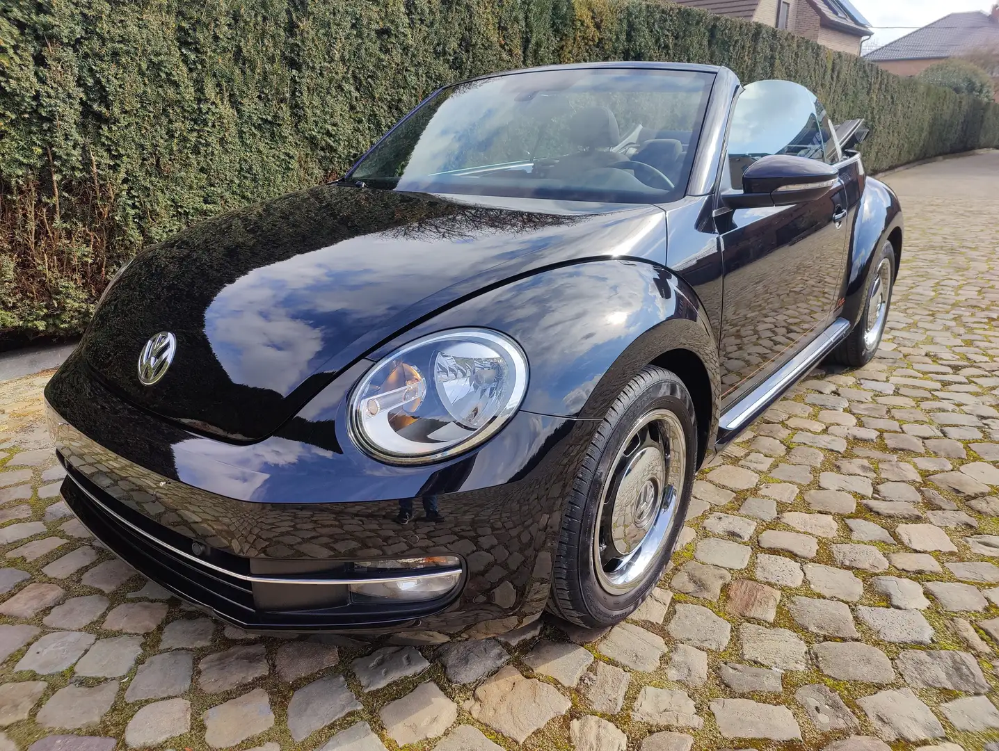 Volkswagen Beetle Cabriolet Cup 1.2 TSI BMT Zwart - 2