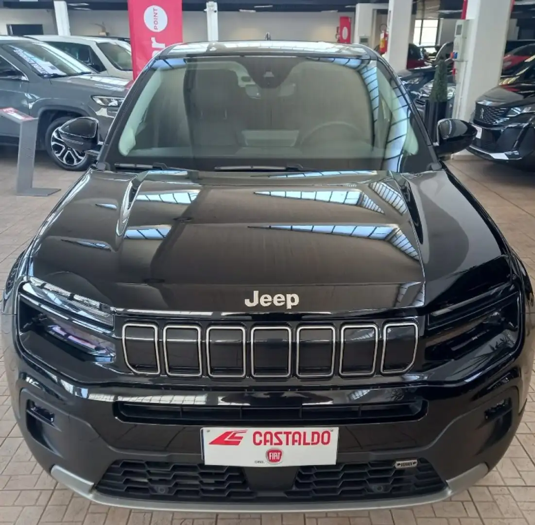 Jeep Avenger 1.2 Turbo 100 CV Summit Schwarz - 1