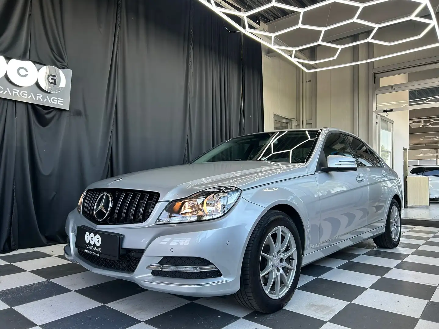 Mercedes-Benz C 220 C 220 CDI BlueEfficiency Edition Grau - 1