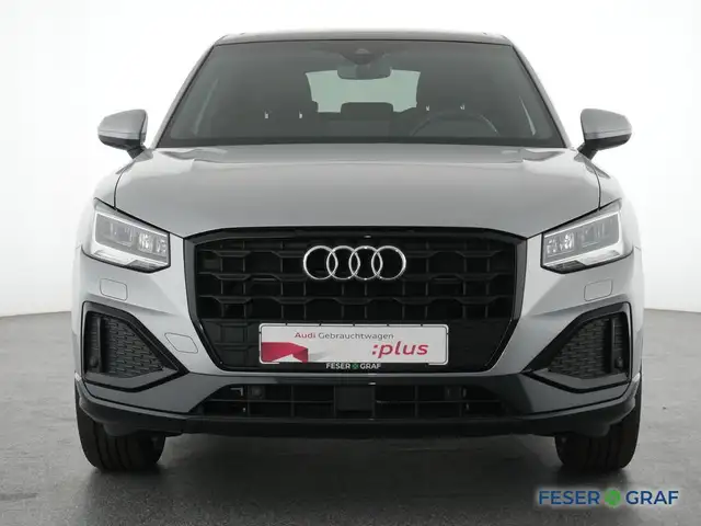Audi Q2 view 13