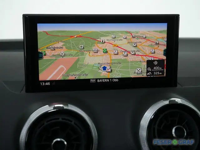 Audi Q2 view 10
