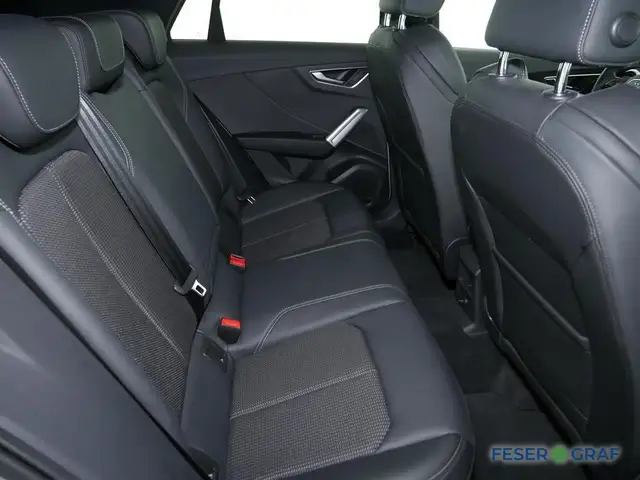 Audi Q2 view 7